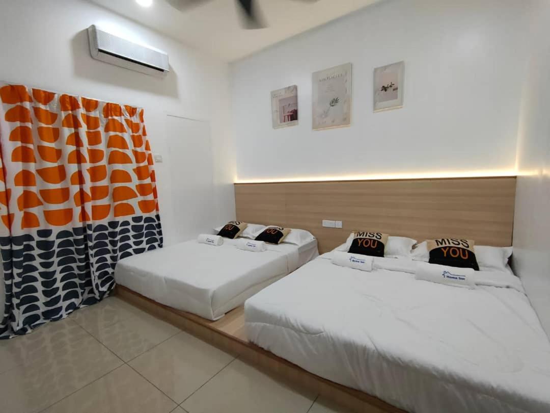 Setia Home Sitiawan Ktv 12+4 Pax Bagian luar foto